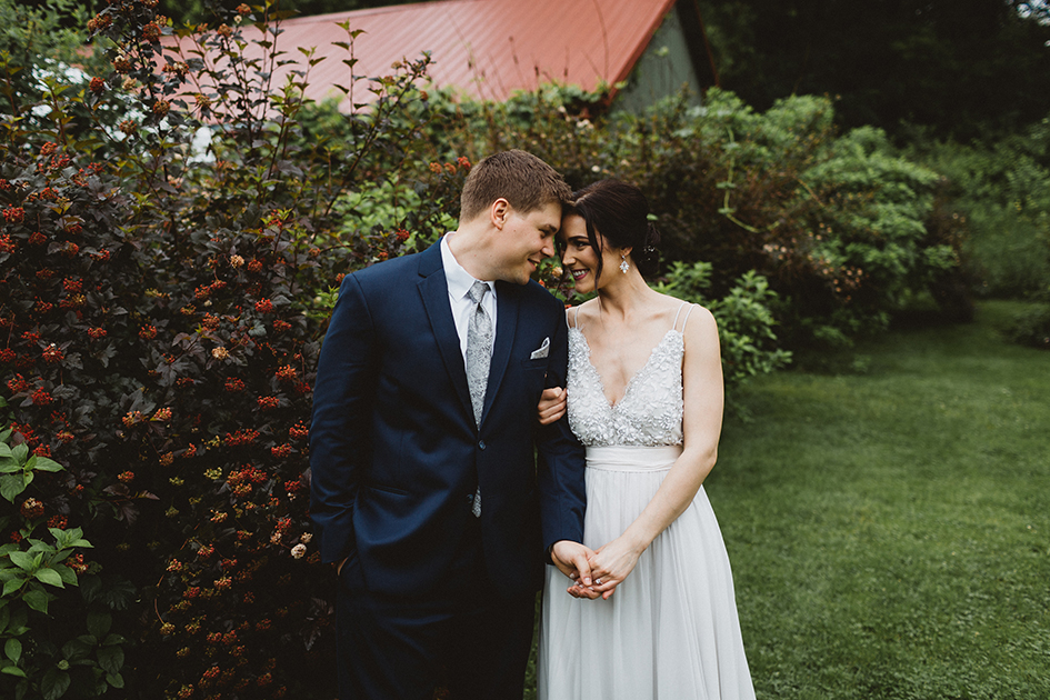 LUSH, NATURE-INSPIRED WEDDING DAY AT CAMROSE HILL FLOWER FARM
