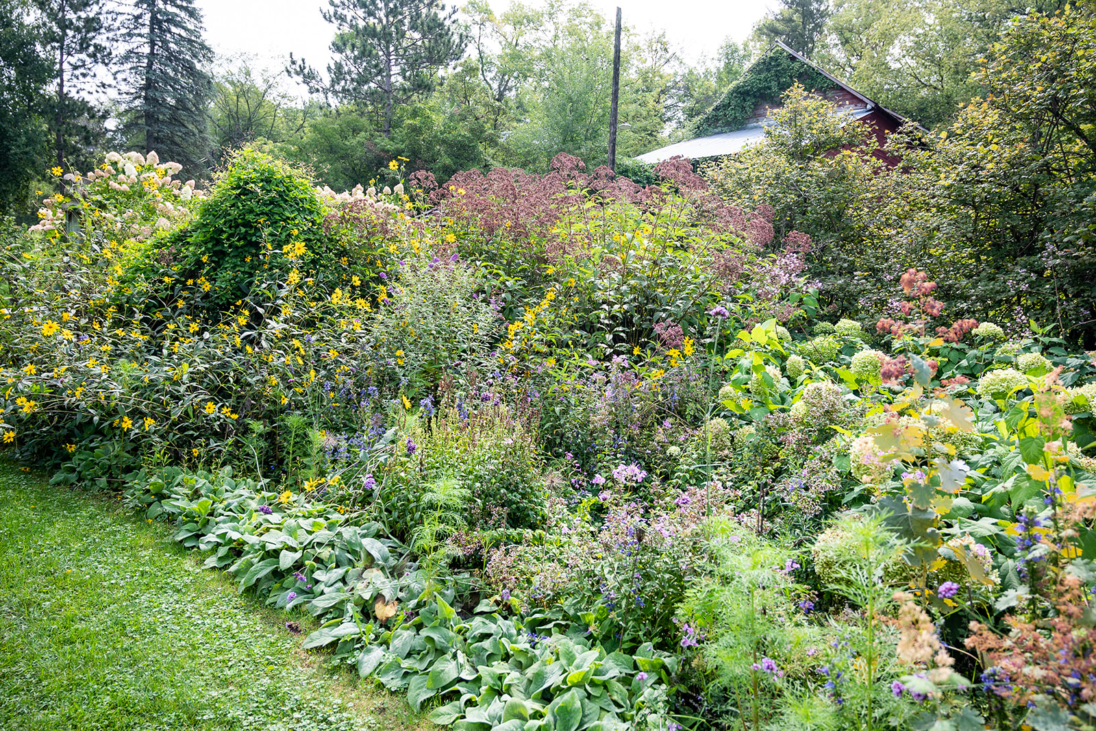 Featured Wedding at Camrose Hill in Stillwater, MN